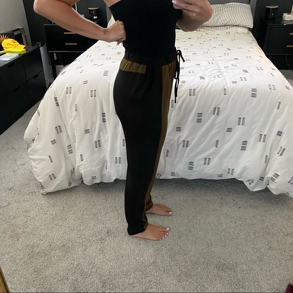 Tobi Army Green & Black Drawstring High Waist Pant - Picture 2 of 8